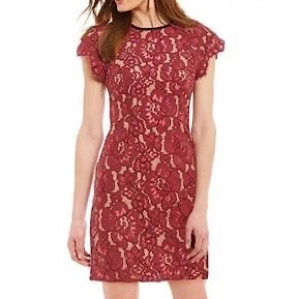 WAYF Tabbie Raglan Lace Open Back Dress - Picture 2 of 5